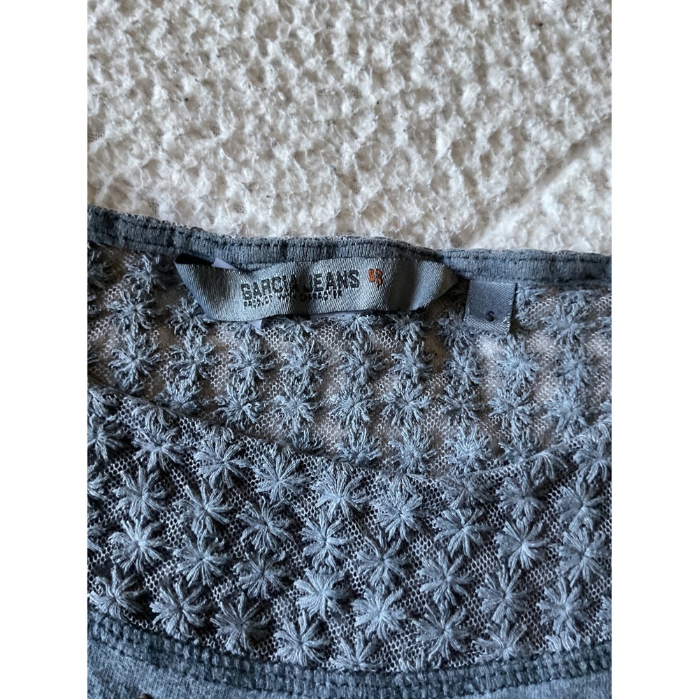 Garcia Jeans Long Sleeve Top Womens S Gray Excellent Studded Lace Yoke Tee - Picture 2 of 6